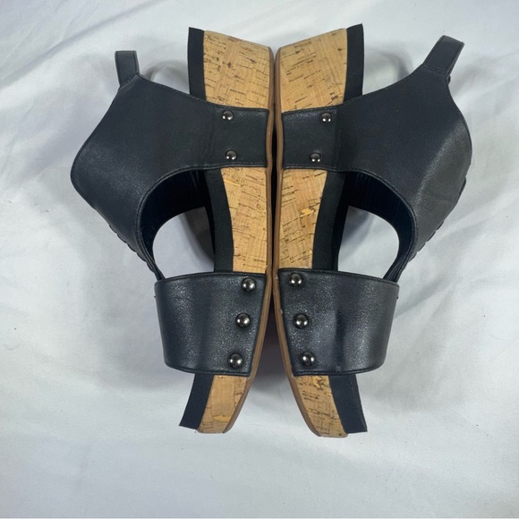 Boutique by Corky’s Women's Refreshing Black Wedge Sandals - Picture 5 of 9
